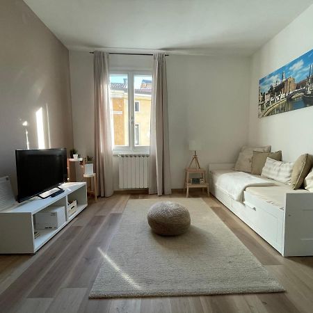 Apartamento Civico 57 Al Santo - Padua Exterior foto
